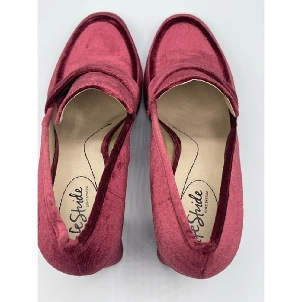 Pinot Noir‎ Velvet Farrah Loafer Women's Size 9W
